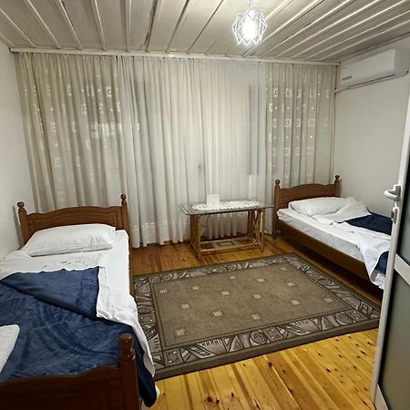 Geri Guesthouse Gjirokaster Luaran gambar