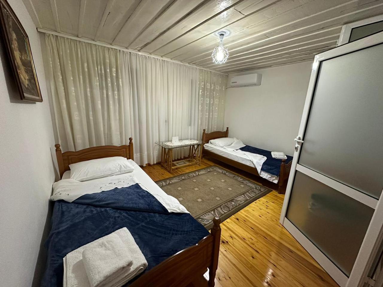 Geri Guesthouse Gjirokaster Luaran gambar