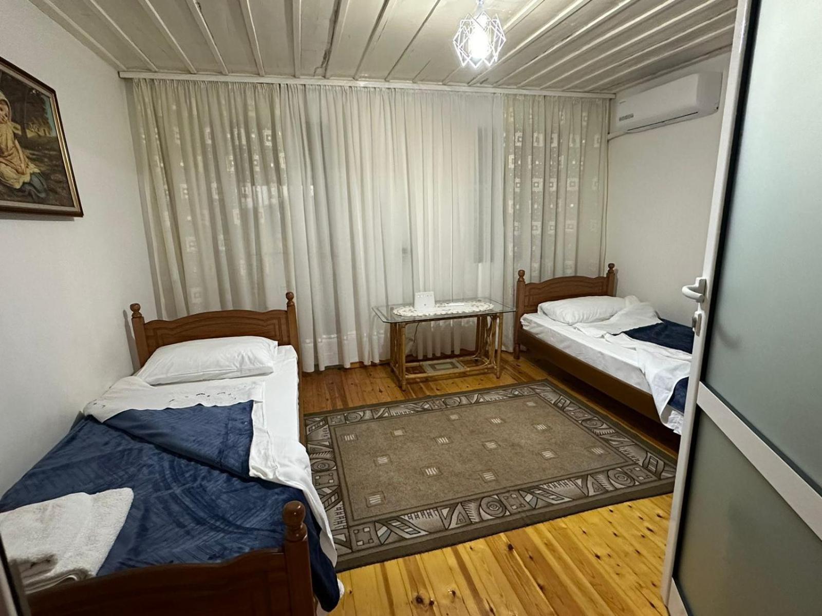 Geri Guesthouse Gjirokaster Luaran gambar